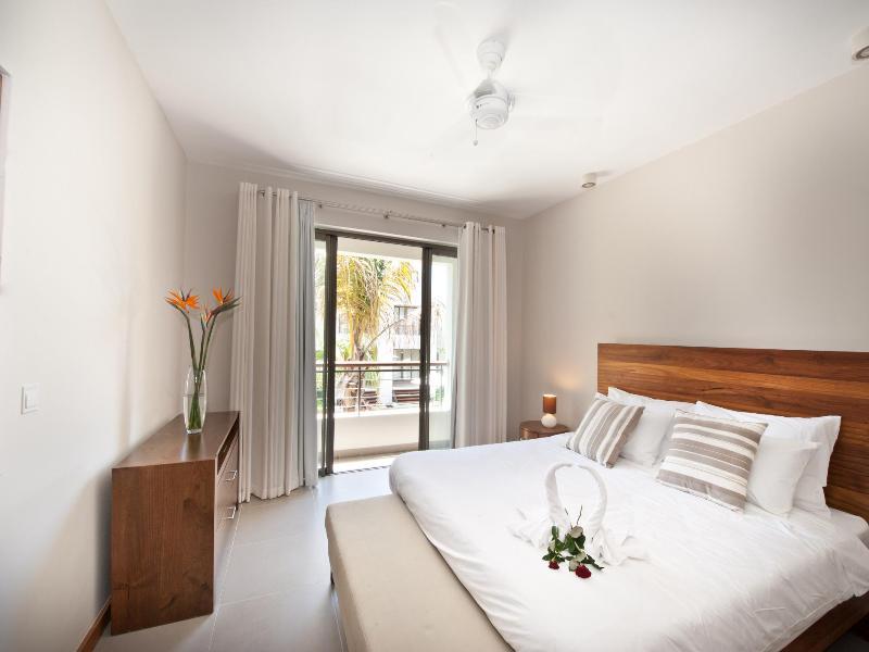 La Residence Beach By Horizon Holidays Bain Boeuf Екстер'єр фото